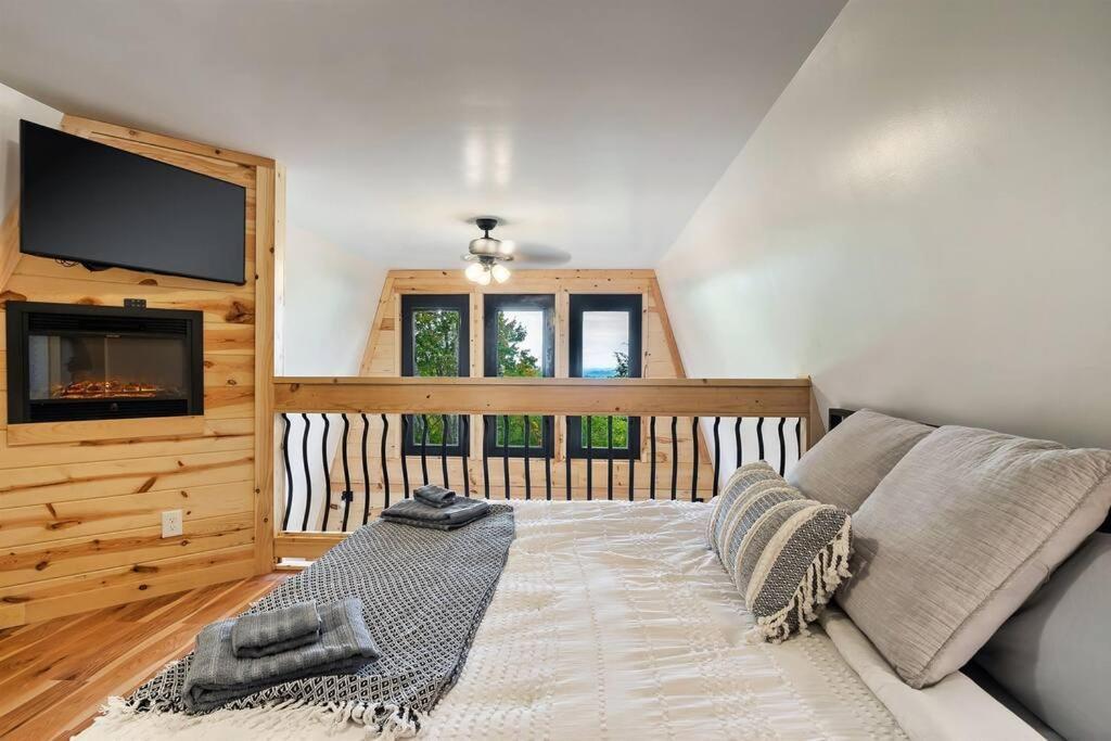 Villa Secluded Mtn View New! 10 Mins To Gatlinburg Or Park Exterior foto
